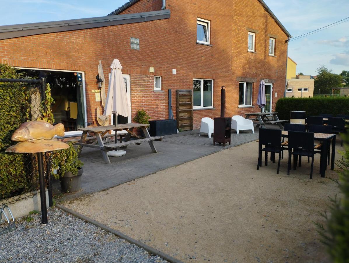 De Smishoeve Met Kinderpret, Dieren En Wellness Heers Exterior photo